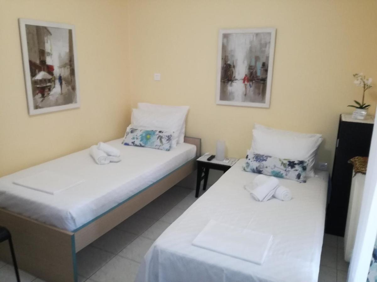 Apartment Studio Near Marousi Station Афіни Екстер'єр фото